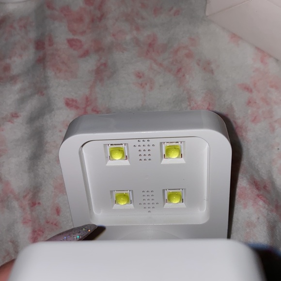 Modelones cat shaped nail LED/UV lamp - Picture 9 of 14